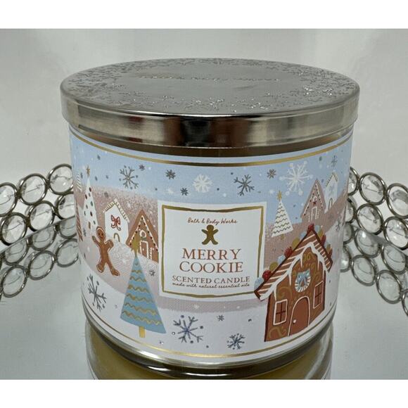 New Bath & Body Works Merry Cookie Candle 3 Wick 14.5 Oz - Picture 3 of 5